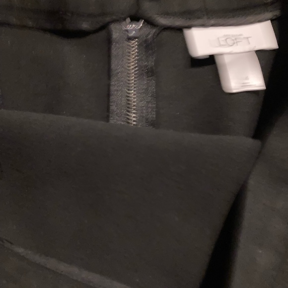 Loft black skirt size 4 - Picture 4 of 7